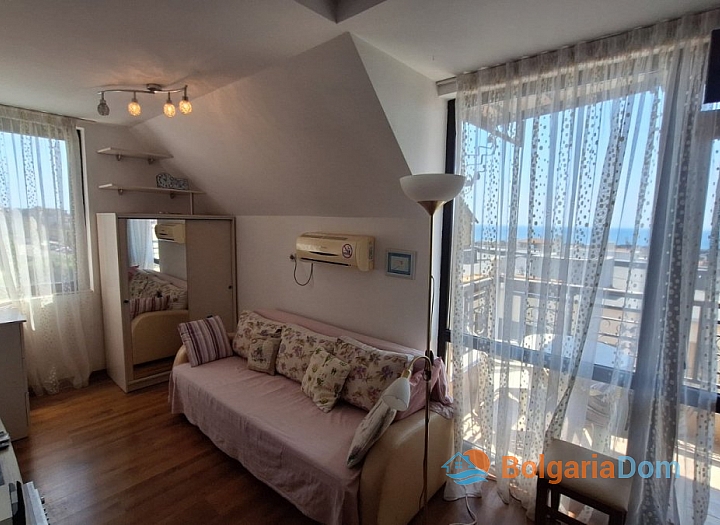 Двухкомнатный апартамент с видом на море в 200 м от пляжа. Фото 3