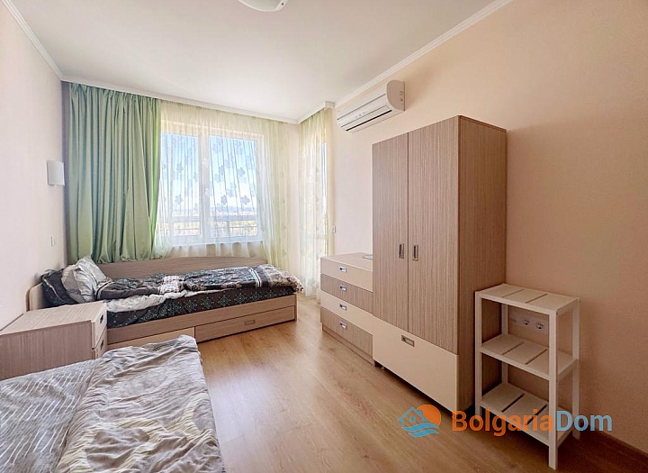 Luxusní apartmán 100 metrů od pláže v krásné budově. Foto 43