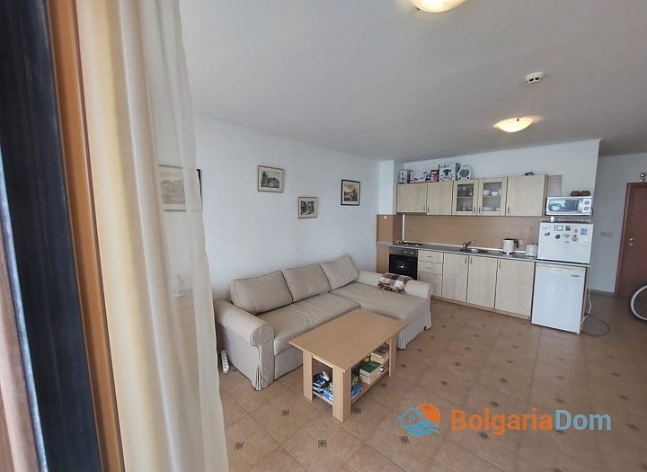 Apartament z panoramicznym widokiem na morze w pierwszej linii. Zdjęcie 17