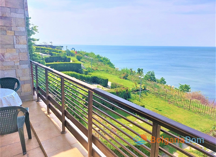 Apartment mit Panoramablick auf das Meer in der ersten Reihe. Foto 5