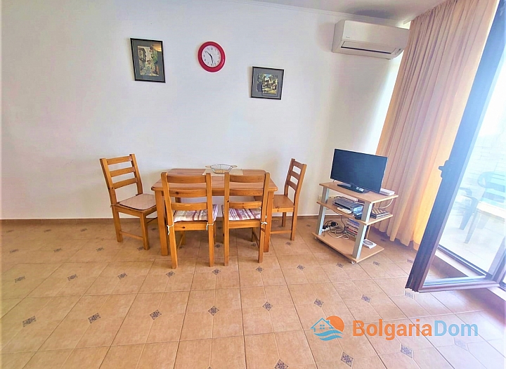 Apartament z panoramicznym widokiem na morze w pierwszej linii. Zdjęcie 18