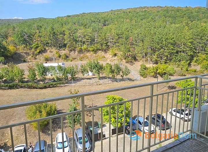 Two-room apartment with a beautiful sea view. Photo 8