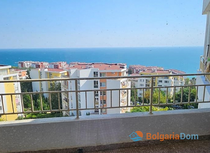 Two-room apartment with a beautiful sea view. Photo 1
