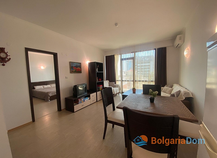 Prostorný apartmán s výhledem na moře a skvělou polohou. Foto 3