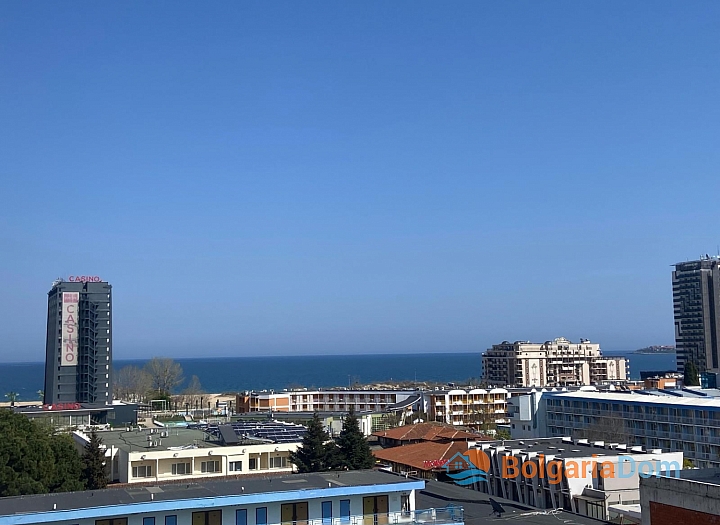 Prostorný apartmán s výhledem na moře a skvělou polohou. Foto 8