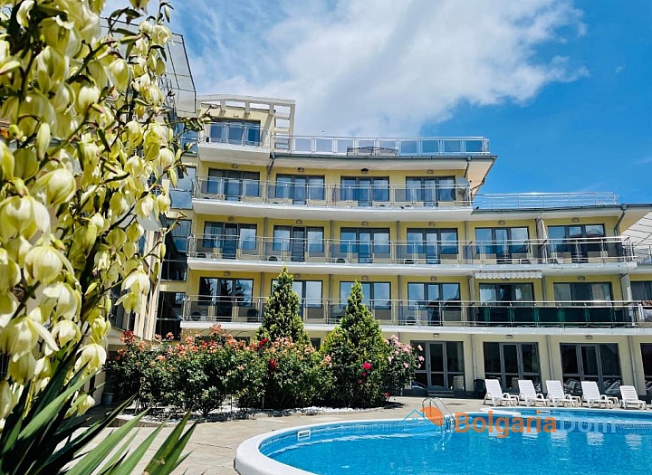 Cozy two-room apartment 100 meters from the sea. Photo 18