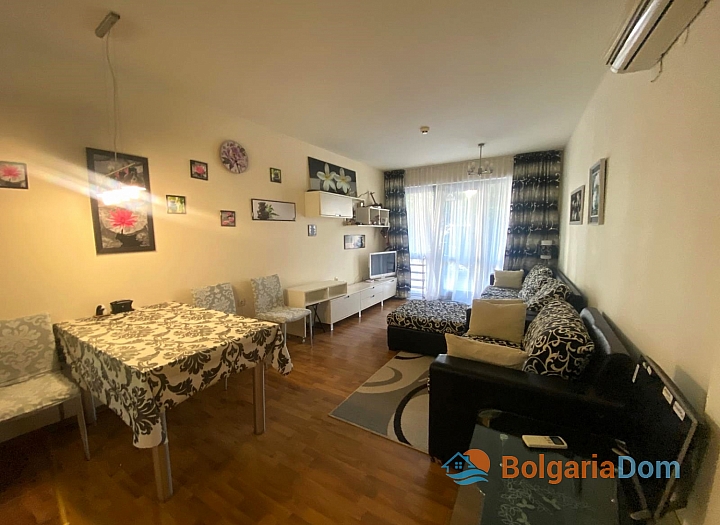 Cozy two-room apartment 100 meters from the sea. Photo 2