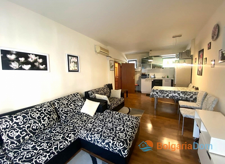 Cozy two-room apartment 100 meters from the sea. Photo 10