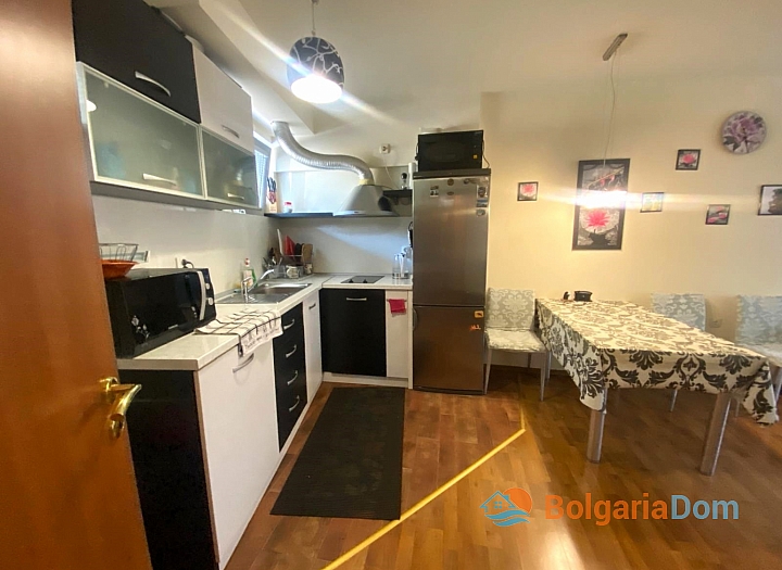 Cozy two-room apartment 100 meters from the sea. Photo 11