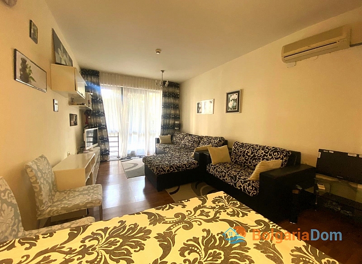 Cozy two-room apartment 100 meters from the sea. Photo 13