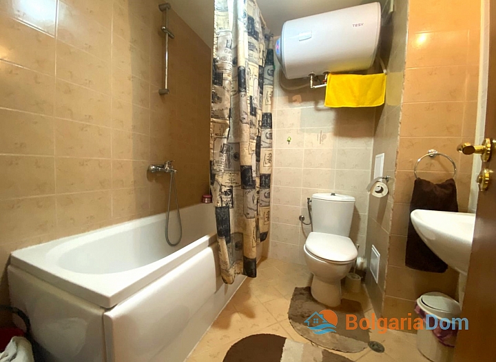 Cozy two-room apartment 100 meters from the sea. Photo 7