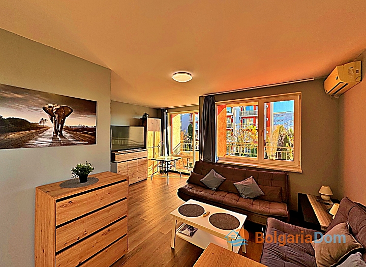 Prostorné studio ve velkém komplexu. Foto 8