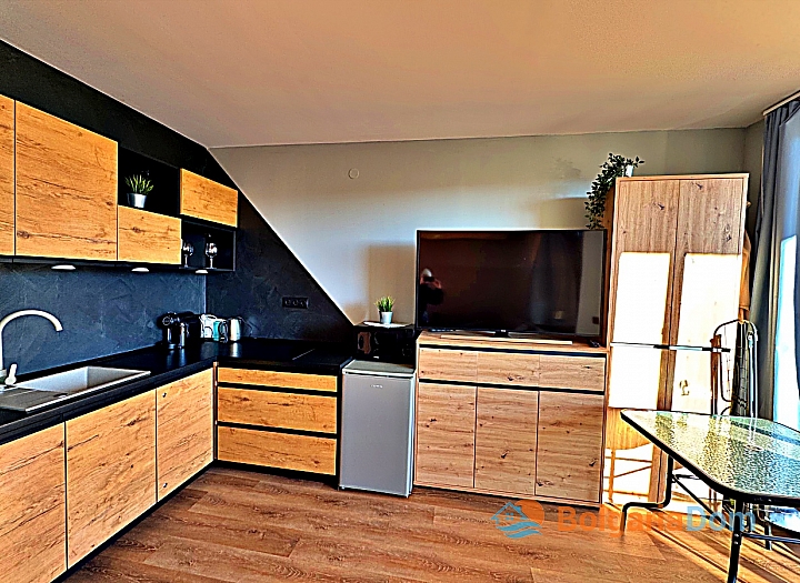 Prostorné studio ve velkém komplexu. Foto 9