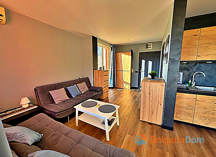 Prostorné studio ve velkém komplexu. Foto 11