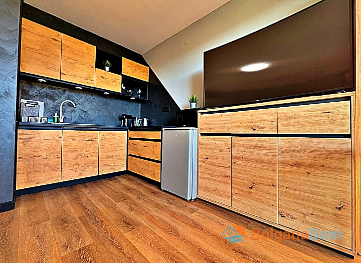 Prostorné studio ve velkém komplexu. Foto 16