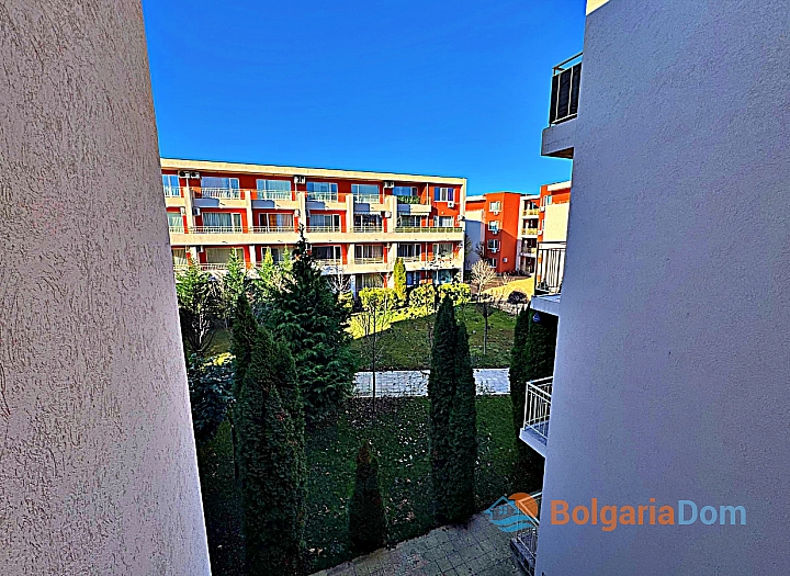 Prostorný byt ve velkém komplexu. Foto 9