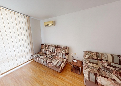 Хороша студія у закритому комплексі за 500 метрів від моря.. Фото 2