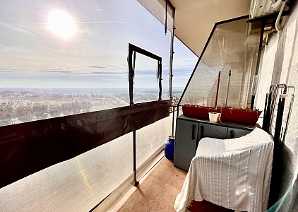 Geräumige Wohnung mit neuen Möbeln in einem Familienkomplex in der Gegend von Kosharitsa. Foto 44