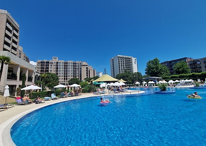 двокімнатну квартиру в Barceló Royal Beach на Сонячному березі. Фото 17