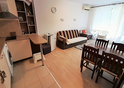 Eine geräumige, helle Wohnung in einem Komplex mit geringer Instandhaltungsgebühr. Foto 1 Eine geräumige, helle Wohnung in einem Komplex mit geringer Instandhaltungsgebühr. Foto 1