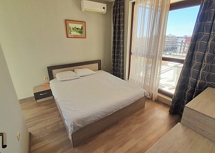 Apartament z widokiem na morze w Świętym Własie. Zdjęcie 7