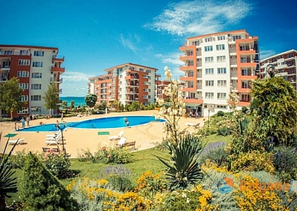 Apartment mit zwei Schlafzimmern zu einem wettbewerbsfähigen Preis in der ersten Reihe. Foto 1 Apartment mit zwei Schlafzimmern zu einem wettbewerbsfähigen Preis in der ersten Reihe. Foto 1