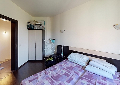 Двухэтажный таунхаус с двориком рядом с Солнечным Берегом. Фото 17