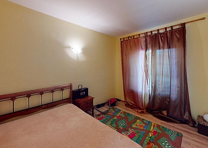 Недорогая трехкомнатная квартира рядом с Солнечным Берегом. Foto 13