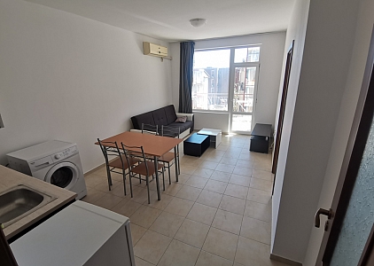 Дешевая трехкомнатная квартира рядом с пляжем. Photo 15