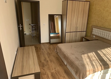 Modernes Haus im Wohnkomplex. Foto 14