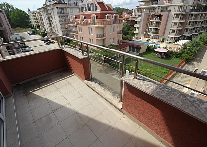 Трехкомнатная квартира с большой террасой в Солнечном Береге. Foto 18