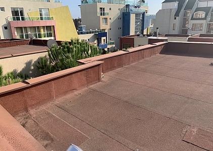 Modernes Haus im Wohnkomplex. Foto 25