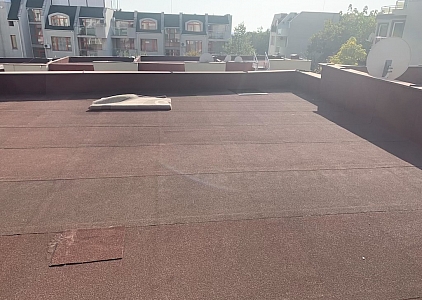 Modernes Haus im Wohnkomplex. Foto 26