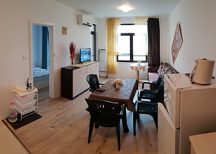 Two-room apartment in Pomorie - for permanent residence. Photo 3