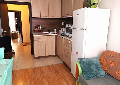 Prostorný třípokojový byt s verandou v nové čtvrti Nesebaru. Foto 2