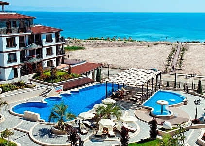 Квартира на первой линии в комплексе Роуз Гарденс Поморие. Photo 15