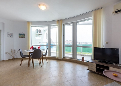 Большая квартира с видом на море в курорте Равда. Foto 2