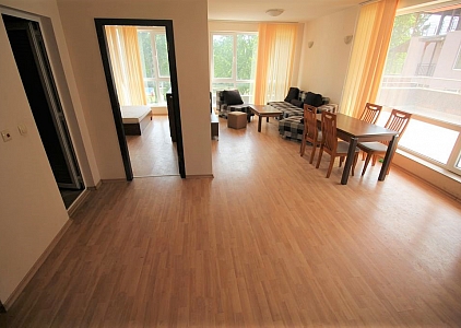 Трехкомнатная квартира с большой террасой в Солнечном Береге. Foto 2