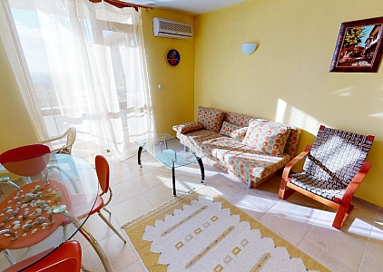 Недорогая трехкомнатная квартира рядом с Солнечным Берегом. Foto 2