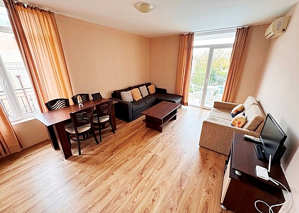 Przytulny apartament z widokiem na basen. Zdjęcie 4