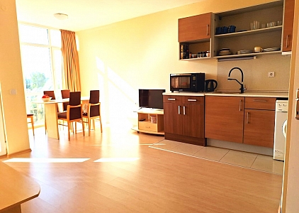 Třípokojový apartmán 10 minut chůze od moře. Foto 3
