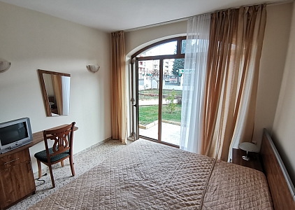 Квартира с двориком на продажу в Роял Дримс. Фото 4