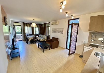 Трикімнатна квартира за 350 метрів від моря у Святому Власі. Фото 2 Трикімнатна квартира за 350 метрів від моря у Святому Власі. Фото 2