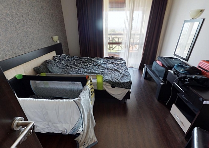 Двухэтажный таунхаус с двориком рядом с Солнечным Берегом. Фото 11