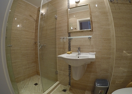 Меблированная студия в курорте Солнечный Берег. Фото 7