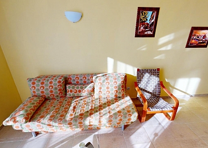 Недорогая трехкомнатная квартира рядом с Солнечным Берегом. Foto 7