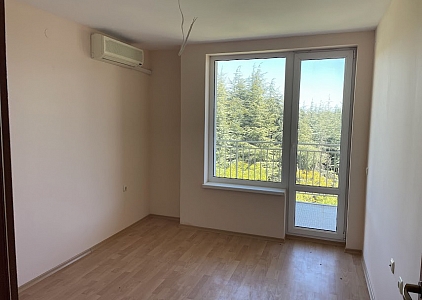 Prostorný dvoupokojový apartmán s výhledem na moře, les a hory. Foto 9