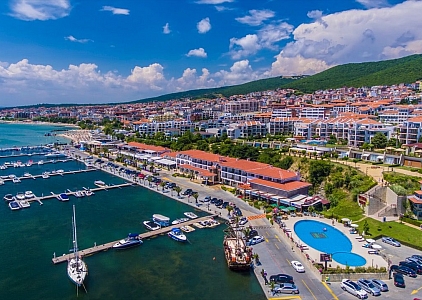 Apartment on the first line in the luxurious complex Diamant. Photo 12