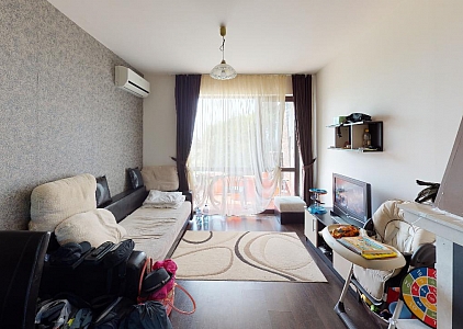 Двухэтажный таунхаус с двориком рядом с Солнечным Берегом. Фото 14