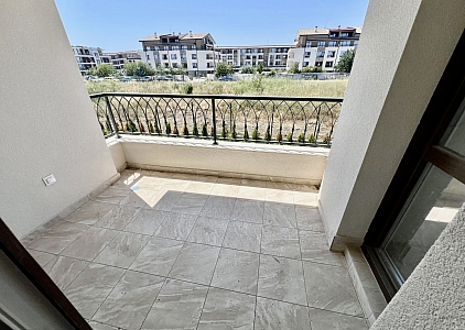 Zweizimmerwohnung in einem Neubau mit Meerblick. Foto 2